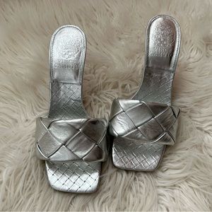 Vince Camuto Brelanie Braided Heel Sandal Sz 6.5 Leather Silver Slide On Mules